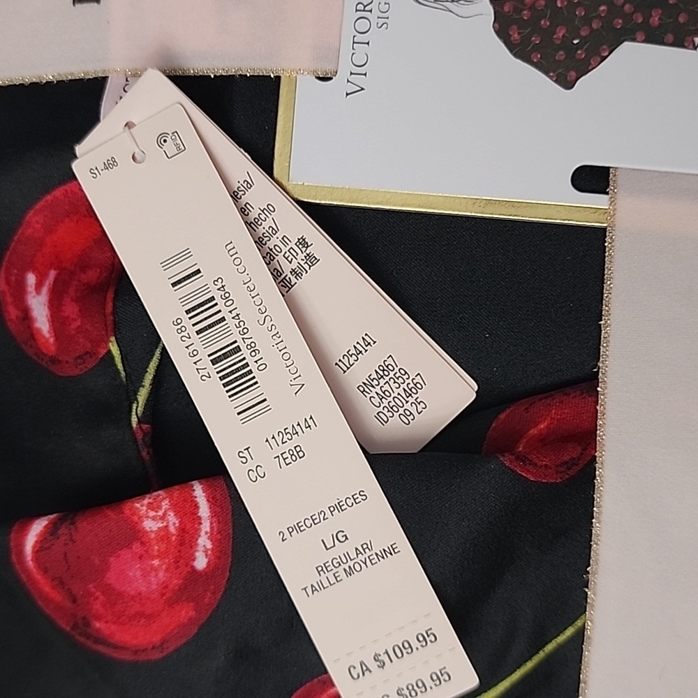Victoria's Secret Signature Satin Long Pajama Set Cherries Size L Large NWT - Picture 3 of 5